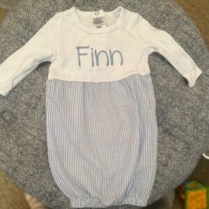 FINN EUC seersucker baby gown